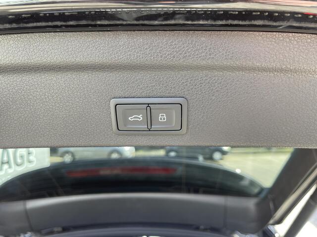 Audi Q3 Sportback 45 TFSI e S Edition 19"/Panoramadak/Dodehoek/Sfeerverlichting/Camera/Elektrische klep/Keyless