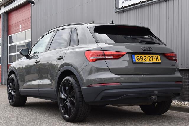 Audi Q3 45 TFSI quattro 230pk, Wegkl. trekhaak 2100kg, Stoelverwarming, Carplay,