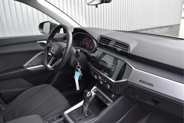 Audi Q3 45 TFSI quattro 230pk, Wegkl. trekhaak 2100kg, Stoelverwarming, Carplay,