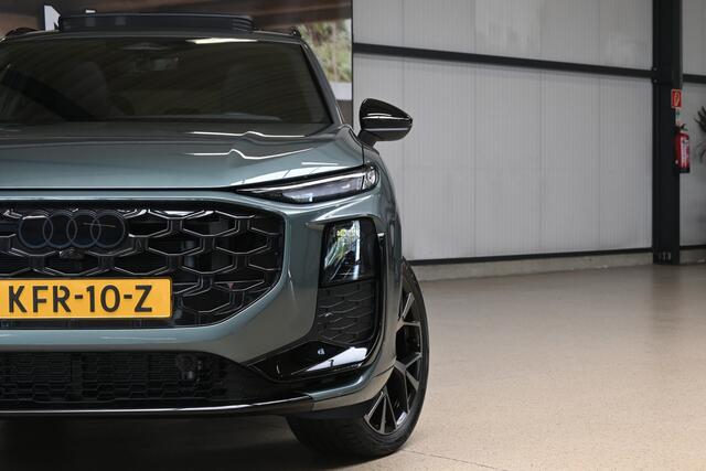 Audi Q3 1.5 e-hybrid 272pk S edition | Matrix | Panoramadak | Keyless | 100% (Dealer) onderhouden label