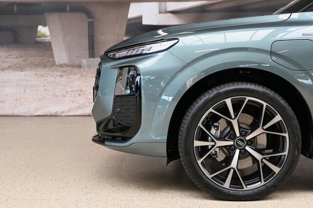 Audi Q3 1.5 e-hybrid 272pk S edition | Matrix | Panoramadak | Keyless | 100% (Dealer) onderhouden label