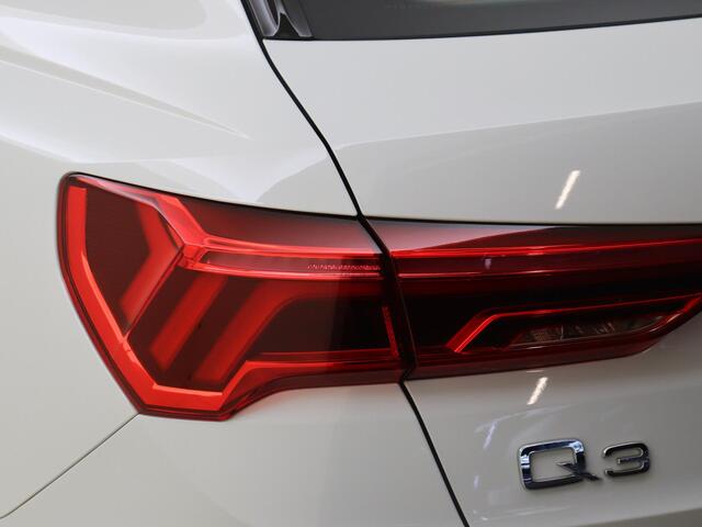 Audi Q3 45 TFSI e S edition | SoH 89% | Parkeersensoren | Cruise Control | Dodehoek detectie | Navigatie | Audi virtual cockpit | Bluetooth |