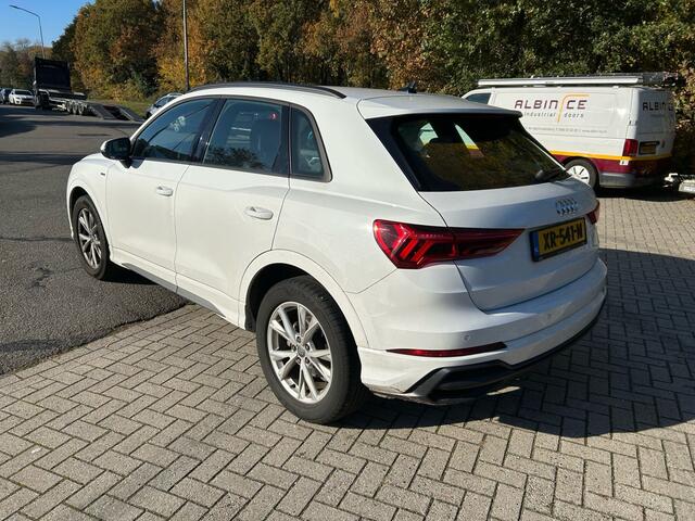 Audi Q3 35 TFSI 150pk S Line S-Tronic / Navigatie / Leder / Stoelverwarming