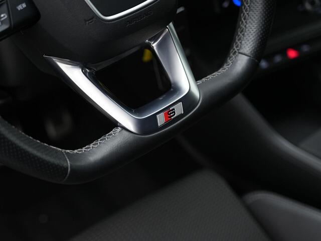 Audi Q3 Sportback 45 TFSI e 245 pk S-Line | Geheugenstoel | Achteruitrijcamera | Stoelverwarming | Navigatie | Side Assist