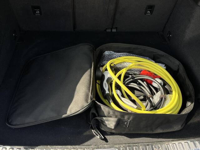 Audi Q3 Sportback 45 TFSI e S-LINE LEDEREN SPORTSTOELEN| STOELVERWARMING| ADAPTIVE CRUISE CONTROL| FULL LED| DODE HOEK SENSOR| RIJKLAARPRIJS INCL. 12 MND BOVAG GARANTIE