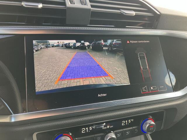 Audi Q3 Sportback 45 TFSIe S Line 180kW/245PK · Panoramadak · Dodehoeksensor · Apple/Android Car Play · Drive select · Leder/Alcantara · 20'' ·