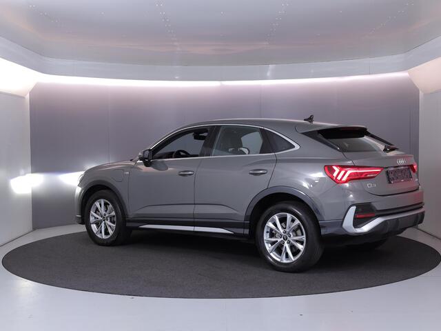 Audi Q3 Sportback 45 TFSI e S Edition 245 pk | Navigatie MMI Plus | Parkeersensoren voor en achter | Lederen bekleding