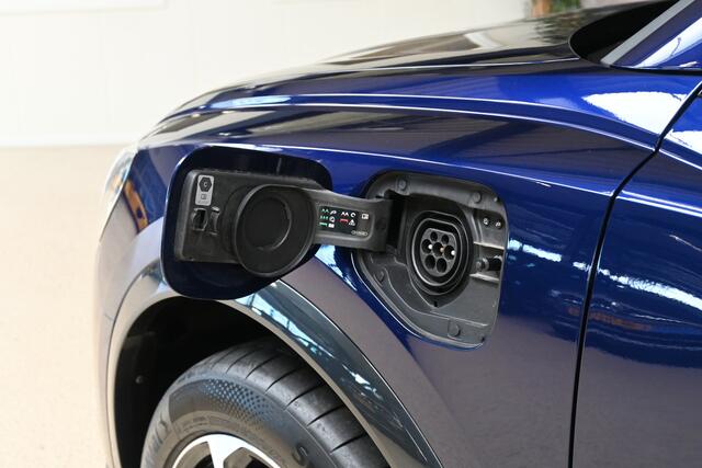 Audi Q3 Sportback 45 TFSIe 245pk S Edition | 360° | Memory | Pano | Sonos | 100% (Dealer) onderhouden label