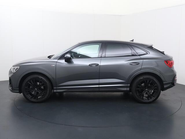 Audi Q3 Sportback 35 TFSI S Edition | 150 PK | Automaat | Adaptive cruise control | Achteruitrijcamera | Dodehoek detectie |