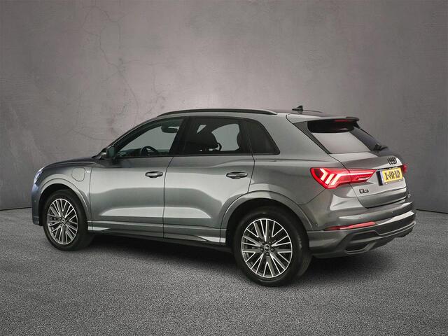 Audi Q3 45 TFSI e S edition | Trekhaak | Achteruitrijcamera | Cruise control | Elektrische achterklep | Navigatie | LED koplampen