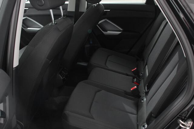 Audi Q3 Sportback 35 TFSI 150pk S-tronic Prestige Navigatie Apple Carplay/Android Auto Parkeersensoren Adaptieve Cruise Control Stoelverwarming Ledverlichting Virtual Cockpit Climate Control