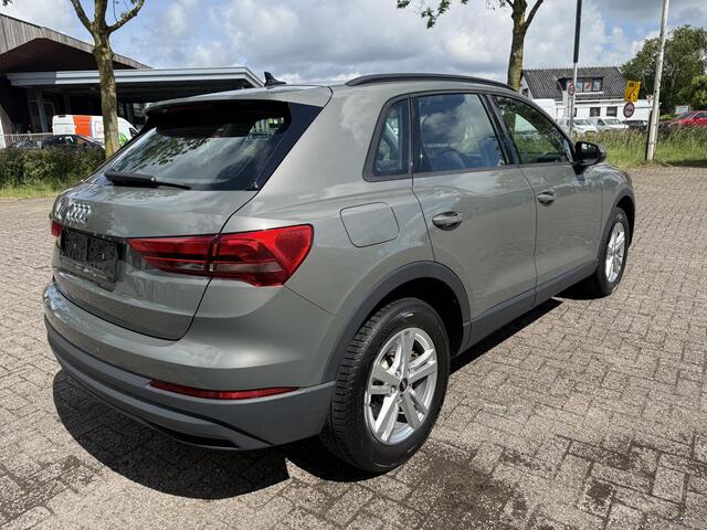 Audi Q3 45 TFSI e S tronic , HYBRIDE/BENZINE, BTW INCL, AUTOMAAT, AIRCO, CRUISE, AUDI VIRTUALITEIT COCKPIT, NAVIGATIE EN NOG VEEL MEER, 1 JAAR GARANTIE