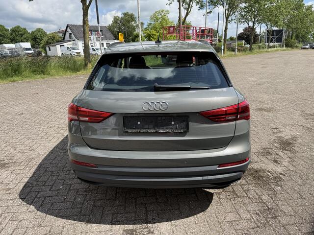 Audi Q3 45 TFSI e S tronic , HYBRIDE/BENZINE, BTW INCL, AUTOMAAT, AIRCO, CRUISE, AUDI VIRTUALITEIT COCKPIT, NAVIGATIE EN NOG VEEL MEER, 1 JAAR GARANTIE