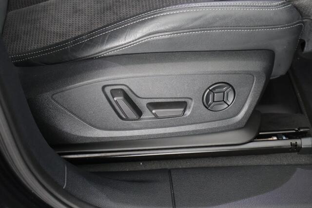 Audi Q3 Sportback 45 TFSI e 245pk S Edition Trekhaak 360Camera Elek.stoelen Stoelverwarming Keyless Panoramadak Virtual Cockpit Navigiatie 2x S-Line