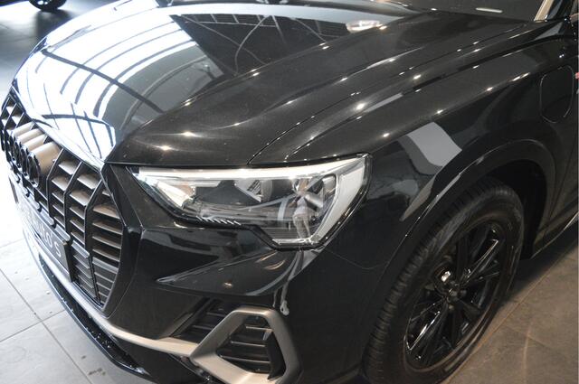 Audi Q3 45 TFSI e 3X S-LINE Black Style navi camera trekhaak 245 pk !!