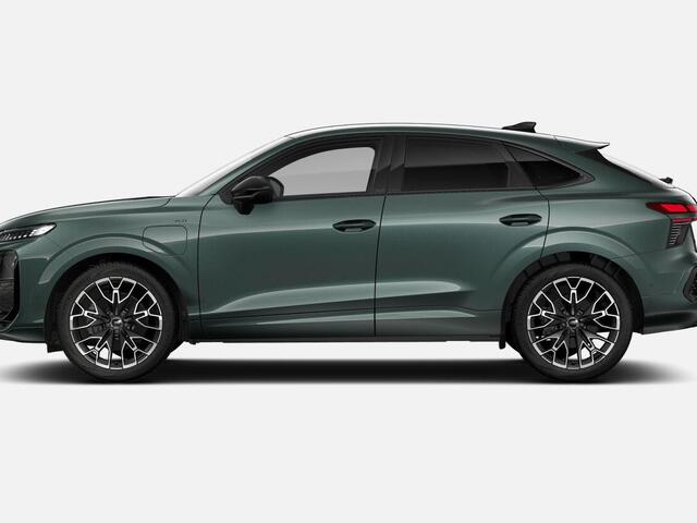 Audi Q3 Sportback 1.5 200kW e-hybrid S edition 272 PK · Optiekpakket zwart glanzend · 20" LM Velgen · Led-koplampen