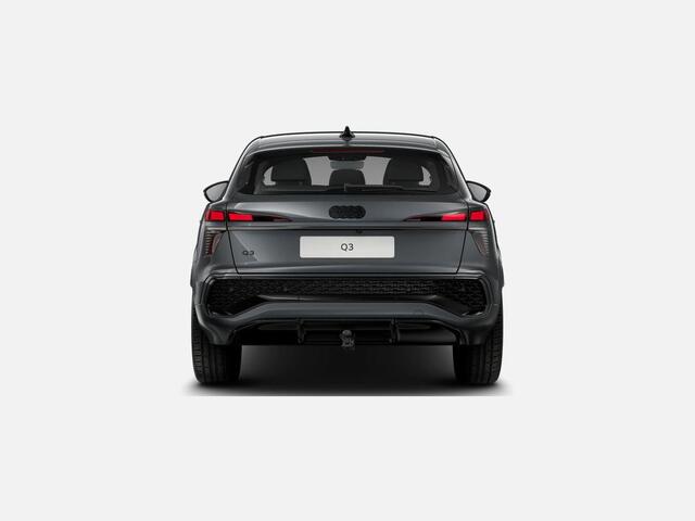 Audi Q3 Sportback 1.5 200kW e-hybrid S edition 272 PK · Trekhaak elek. wegklapbaar · Exterieurpakket zwart · Driespaaks sportstuur afgevlakt multif. met stuurpaddels en verwarmbaar