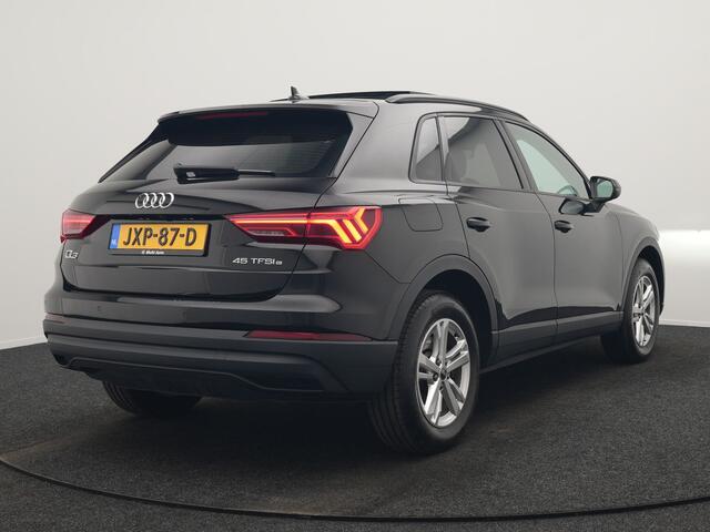 Audi Q3 45 TFSI e PHEV 245pk Dealer O.H. | Trekhaak Af Fabriek | Panodak | Camera | Alcantara Sportstoelen Verwarmd | Apple Carplay | Keyless | Blis | LED Koplampen | Virtual | Navigatie | DAB | Plug In Hybrid |