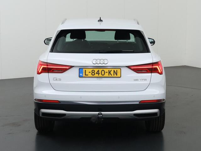 Audi Q3 35 TFSI Advanced edition | Trekhaak | Virtual cockpit | Cruise Control Adaptief | Stoelverwarming | Climate Control | Navigatie | Apple Carplay |