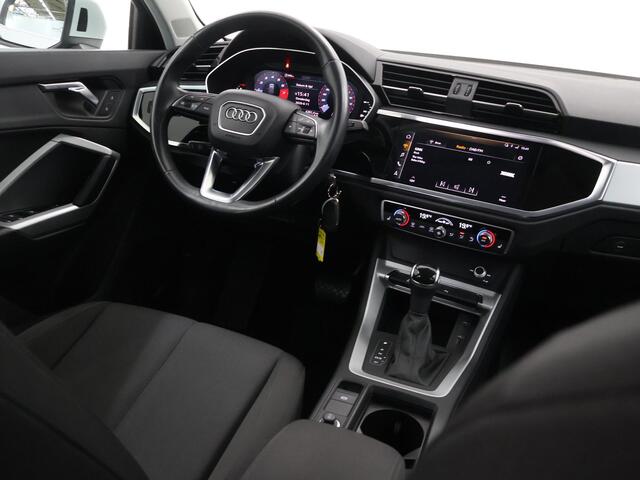 Audi Q3 35 TFSI Advanced edition | Trekhaak | Virtual cockpit | Cruise Control Adaptief | Stoelverwarming | Climate Control | Navigatie | Apple Carplay |