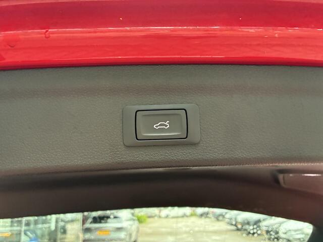 Audi Q3 45 TFSI e S edition 245PK | Memory | 360° Camera | Sonos-Audiosysteem | Stoelverwarming | Adaptieve Cruise Control