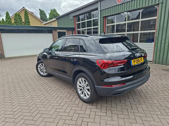 Audi Q3 45 TFSI e Adv Editi. NED. AUTO