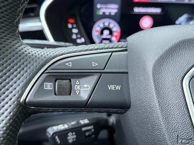 Audi Q3 35 TFSI S edition Competition | 150 PK | Automaat | Panoramadak | Matrix LED koplampen | 20" LM velgen | S-line | Sonos premium sound | Dodehoek detectie |
