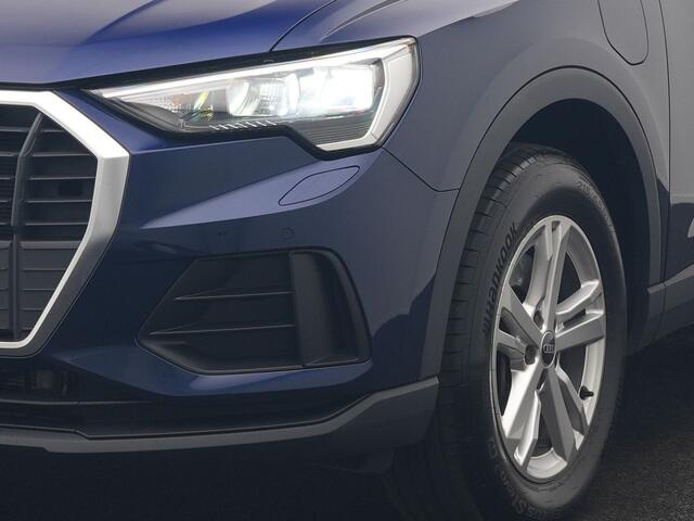 Audi Q3 45 TFSI e edition PHEV 245pk Dealer O.H | Trekhaak af Fabriek | Virtual Cockpit | Apple Carplay | Stoelverwarming | BLIS | Led Koplampen |