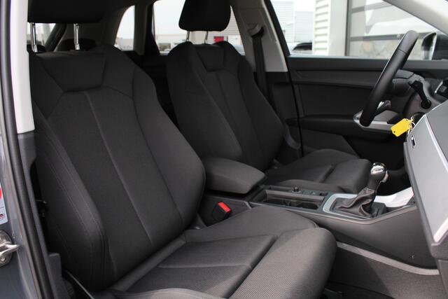 Audi Q3 35 TFSI S Edition / Carplay / LED / Stoelverwarming