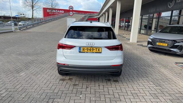Audi Q3 45 TFSI e 245Pk Advanced Edition / S-Line Interieur / Stoelverwarming