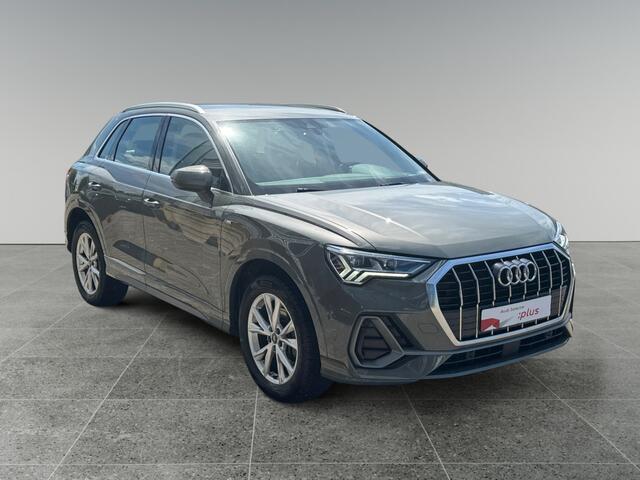 Audi Q3 45 245pk TFSI e S edition MMI navigatie plus | Adaptive cruise control | Parkeerhulp plus