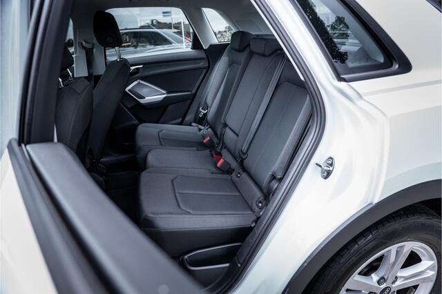 Audi Q3 35 TFSI Pro Line ** Trekhaak ** Navigatie ** Stoelverwarming