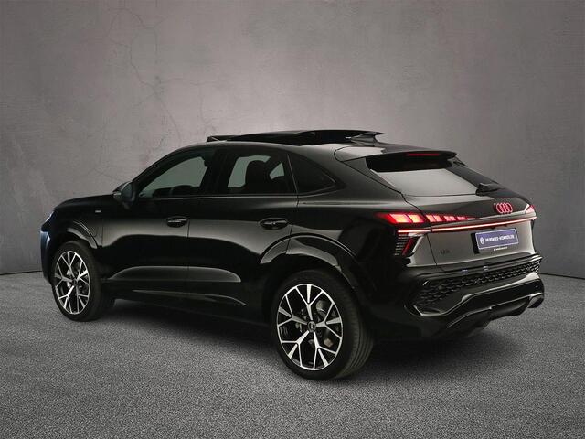 Audi Q3 Sportback 1.5 e-hybrid S edition | Panorama Dak | Adaptieve Cruise | Camera | Apple/Android Play | Optiepakket | LED verlichting pakket |