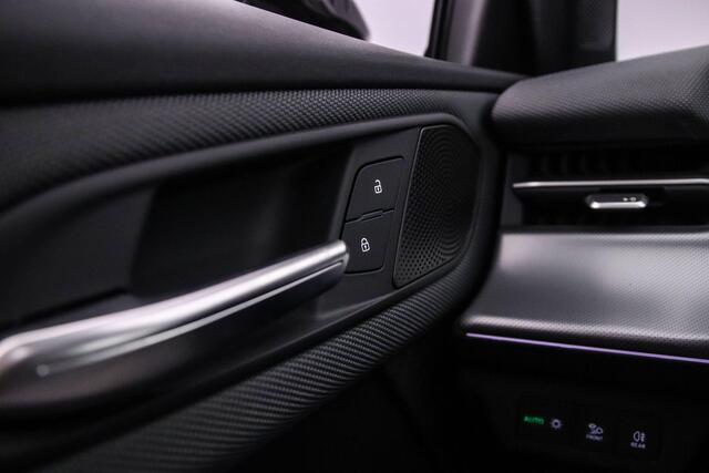 Audi Q3 Sportback 1.5 e-hybrid S edition | Panorama Dak | Adaptieve Cruise | Camera | Apple/Android Play | Optiepakket | LED verlichting pakket |