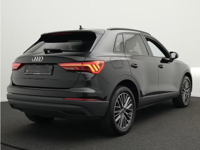 Audi Q3 45 Tfsi-e S-LINE ** LED, VIRTUAL, TREKH, ACC, ACC, CAMERA, 19-inch LMV ** 1e EIG - UNFALLFREI ** ** INFORMEER OOK NAAR ONZE AANTREKKELIJKE FINANCIAL-LEASE TARIEVEN **