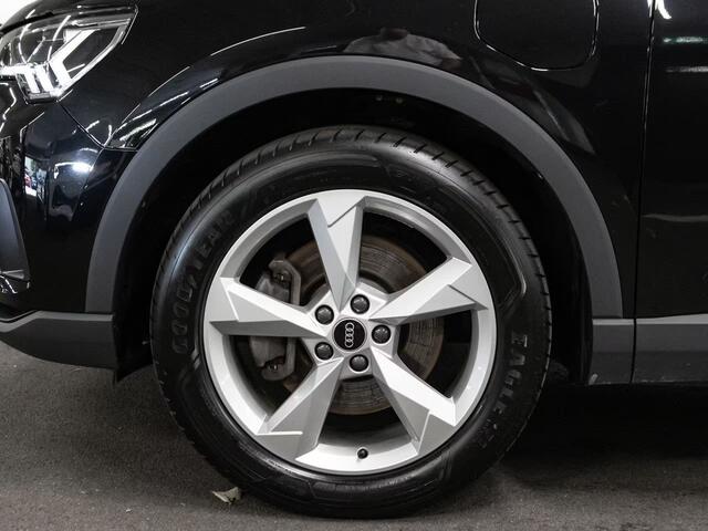 Audi Q3 45 Tfsi-e S-LINE ** LED, VIRTUAL, TREKH, ACC, CAMERA, KEYLESS, 19-inch LMV ** 1e EIG - UNFALLFREI ** ** INFORMEER OOK NAAR ONZE AANTREKKELIJKE FINANCIAL-LEASE TARIEVEN **