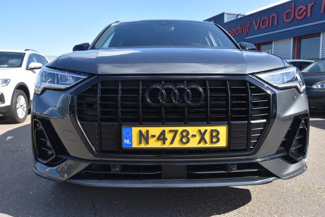 Audi Q3 35 TFSI S edition 2x S-LINE, CLIMATR , CR CONTR , LED KOPL , PDC V+A , LMV18 , V ST VERW ,