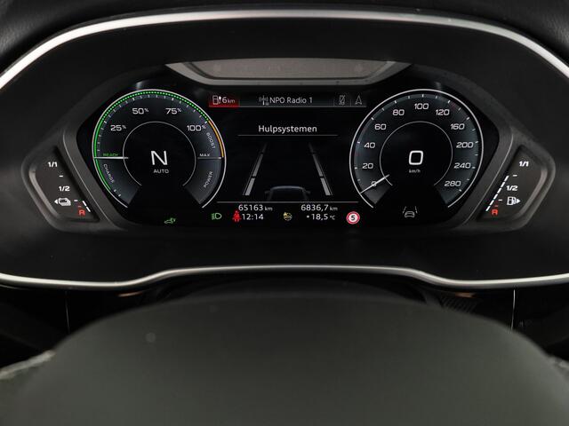 Audi Q3 Sportback 45 TFSI e S Edition 245 pk S-tronic | Navigatie | Panoramadak | Parkeersensoren | Adaptieve cruise control | S-Line