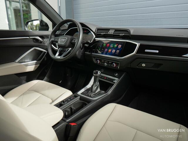 Audi Q3 Sportback 35 TFSI S-Line Pano SONOS 360 Trekh Keyless BTW Matrix Exclusive