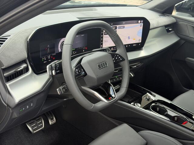 Audi Q3 Sportback 1.5 e-hybrid S edition | Leer | Pano | Trekhaak
