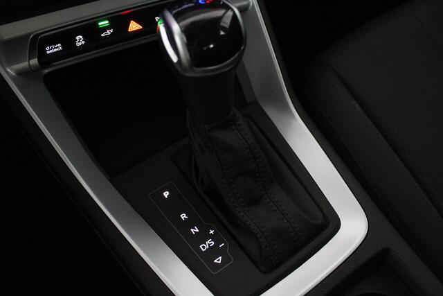Audi Q3 Sportback 45 TFSI e Edition > 245pk/Plug-in Hybride/18inch/Mythos Black/MMI Navigation Plus