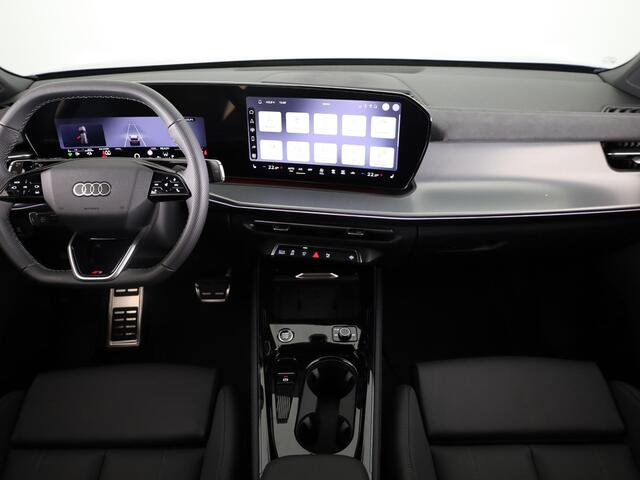 Audi Q3 Advanced edition e-hybrid 272 pk | Techniekpakket plus | S line interieur sportstoelen | Laadconcept compact | Privacy glas |
