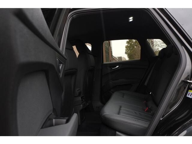 Audi Q4 45 quattro 77 kWh Trekhaak, Leder, Sportstoelen, Achteruitrijcam