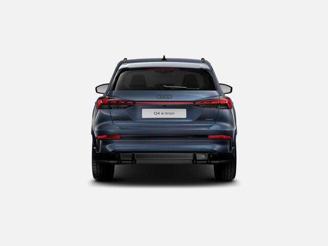 Audi Q4 S edition quattro 82 kWh 340 PK · Tech pro · Glazen panoramadak · Elek. stoelen met geheugen