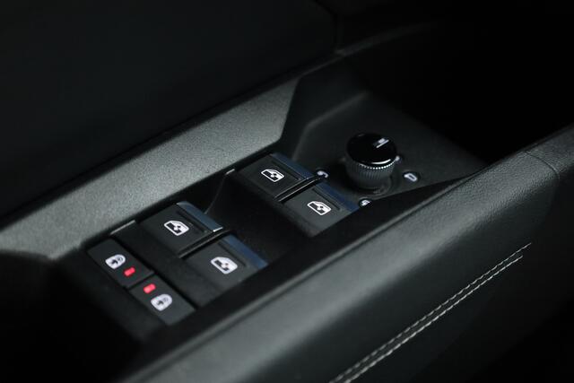 Audi Q4 Sportback e-tron S Line 340 KM Range 52 kWh | HUD | Leder | 21" | Keyless | Sonos | Navi | 360 cam