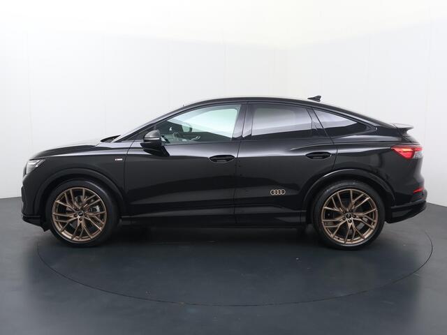 Audi Q4 Sportback e-tron 55 quattro S Edition 82 kWh | 340 PK | SoH 99 % | Trekhaak wegklapbaar | Warmtepomp | Matrix LED koplampen | S line |