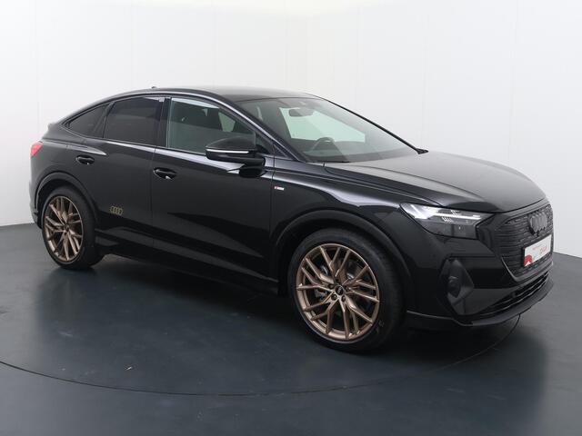 Audi Q4 Sportback e-tron 55 quattro S Edition 82 kWh | 340 PK | SoH 99 % | Trekhaak wegklapbaar | Warmtepomp | Matrix LED koplampen | S line |