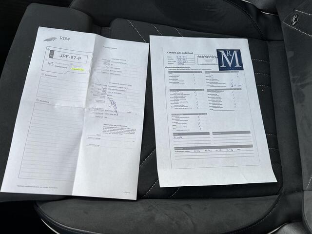 Audi Q4 Sportback e-tron 45 quattro S LINE 77 kWh VAN: 40.900,- VOOR: 37.770,- UW EINDEJAARSVOORDEEL: 3.130,- EURO | HALF LEDER | ELECTR ACHTERKLEP | SONOS AUDIO | CAMERA | ELECTR ACHTERKLEP | RIJKLAARPRIJS!