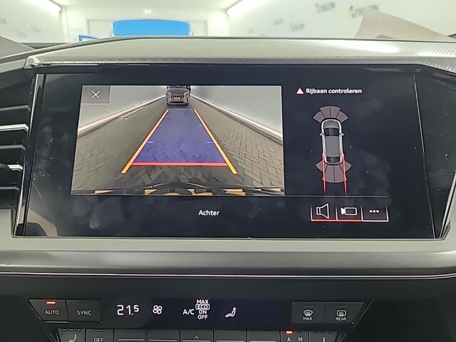 Audi Q4 Sportback e-tron 40 Launch edition Advanced Plus 77 kWh | S-Line | Sonos | Stoelverwarming | Adaptive Cruise Control | Camera | Apple Carplay | Navigatie | Keyless | RS Seats | Leer | Matrix LED |