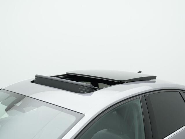 Audi Q4 Sportback e-tron 40 Launch edition 77 kWh 204 pk | Panoramadak | Leder | Achteruitrijcamera | Stoelverwarming